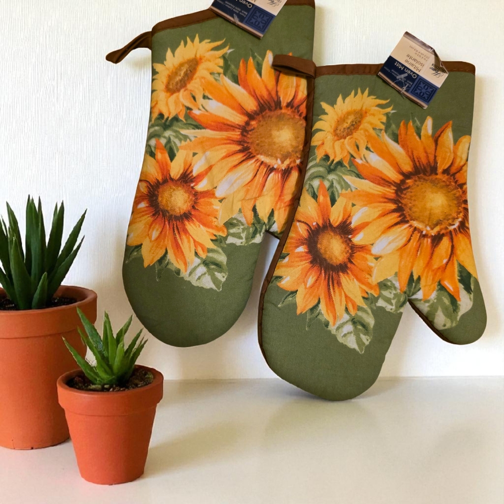 Home Essentials Sunflower S/2  Oven Mitts - Green Brown  and Yellow